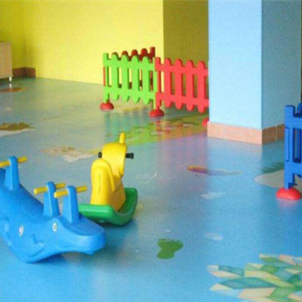 悬浮拼装地板 悬浮拼装地板多少钱一平方 操场悬浮式拼装地板 幼儿园悬浮拼装地板报价